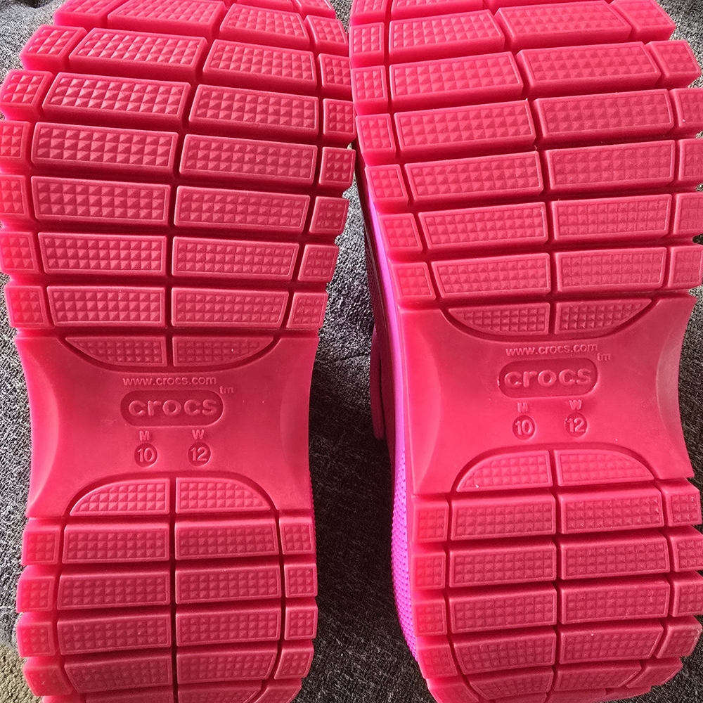 CROCS Pink Platform Clogs - Picture 3 of 5